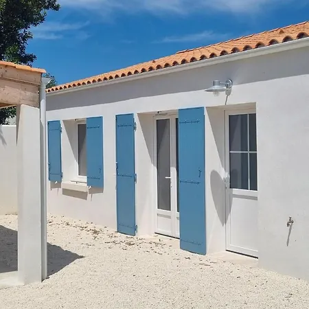 2 Bedroom Amazing In Saint-denis-doleron